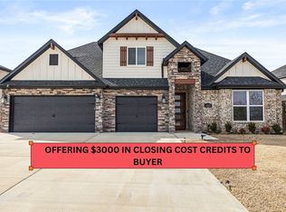 1211 Longbourn Dr, Centerton, AR 72719