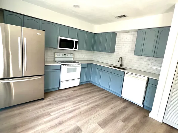 813 Panay Way Dr, Fort Worth, TX 76108