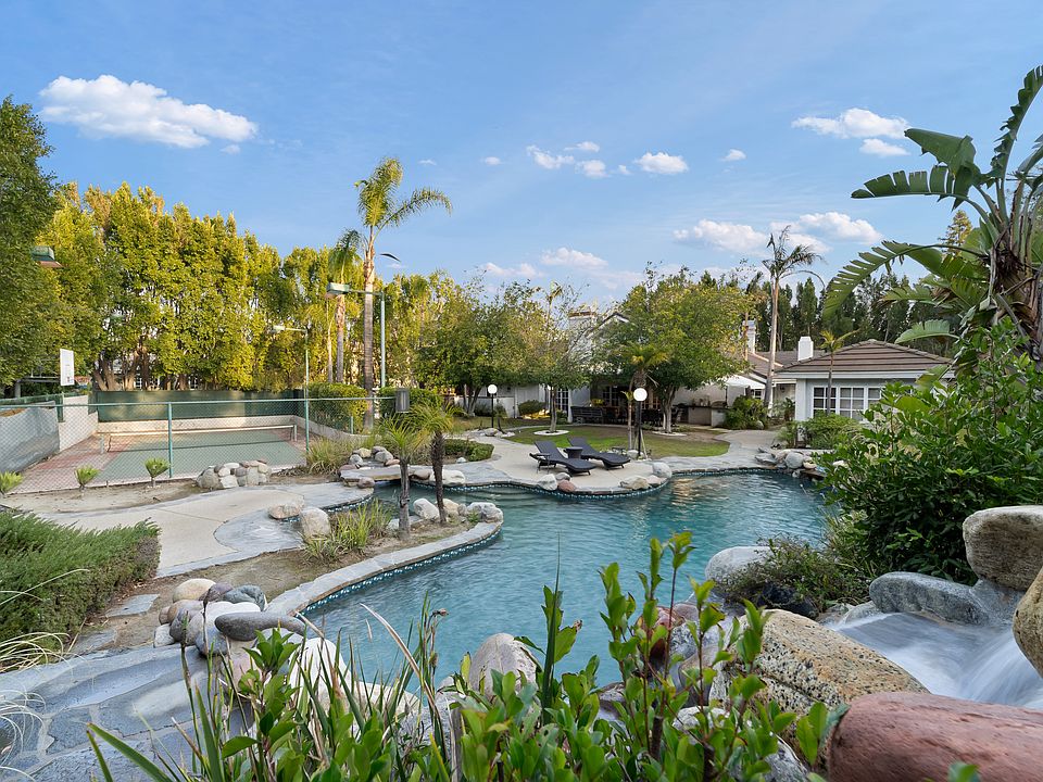 1st image of 6011 N Paseo La Vis