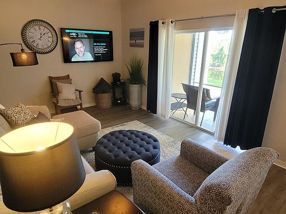 4th image of 4931 Lake Waterford Way W #5