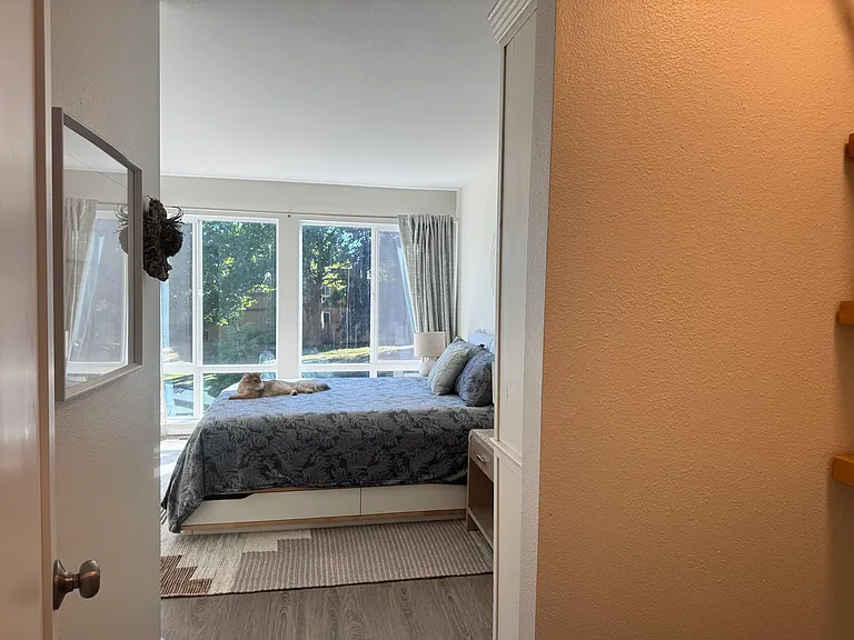 1614 NW Midlake Ln — Photo 18