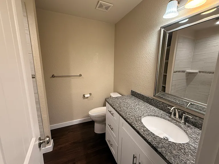 8514 N Kings Hwy #8516 — Photo 7