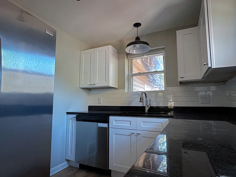 7726 Arthur Ave — Photo 6