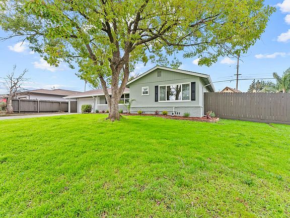 3rd image of 1937 Rockbridge Rd