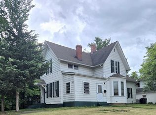 453 E Chicago St, Elgin, IL 60120