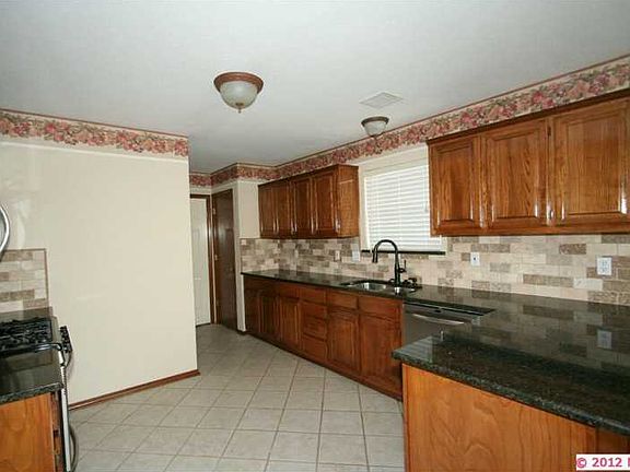 3rd image of 1050 132nd St S