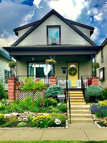 1312 E Manitoba St Photo 1