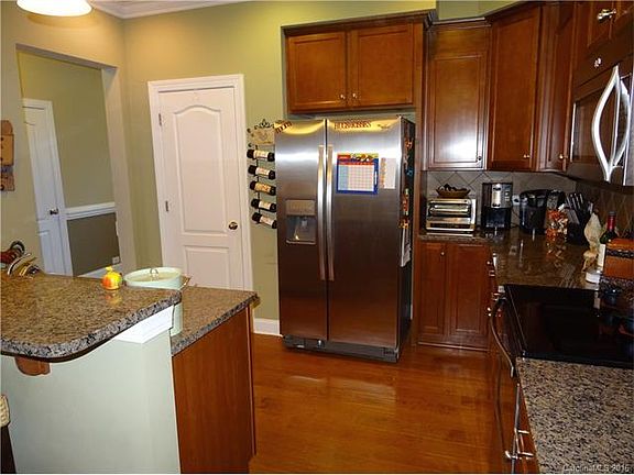 5th image of 10405 Royal Winchester Dr