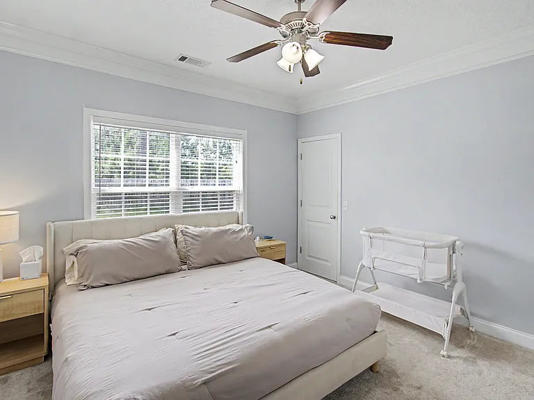 151 Lincoln Way NE — Photo 13