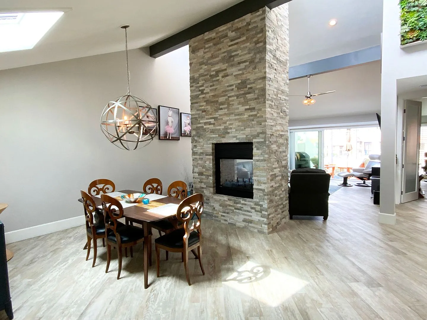 98 Kingston Court — Photo 3