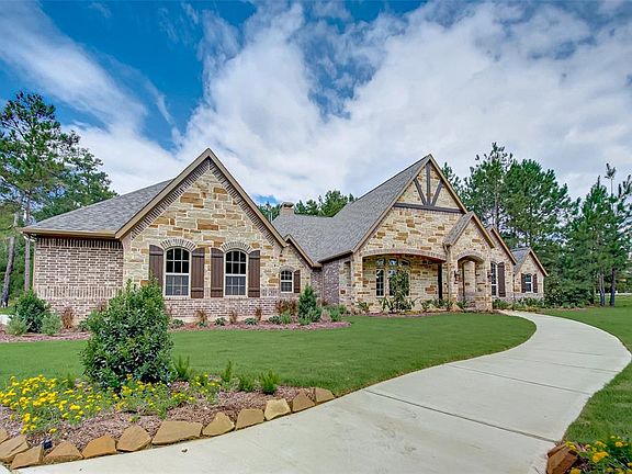 3rd image of 26202 Crown Ct