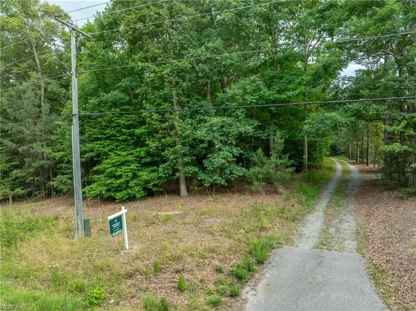 4881 Centerville Rd, Williamsburg, VA 23188