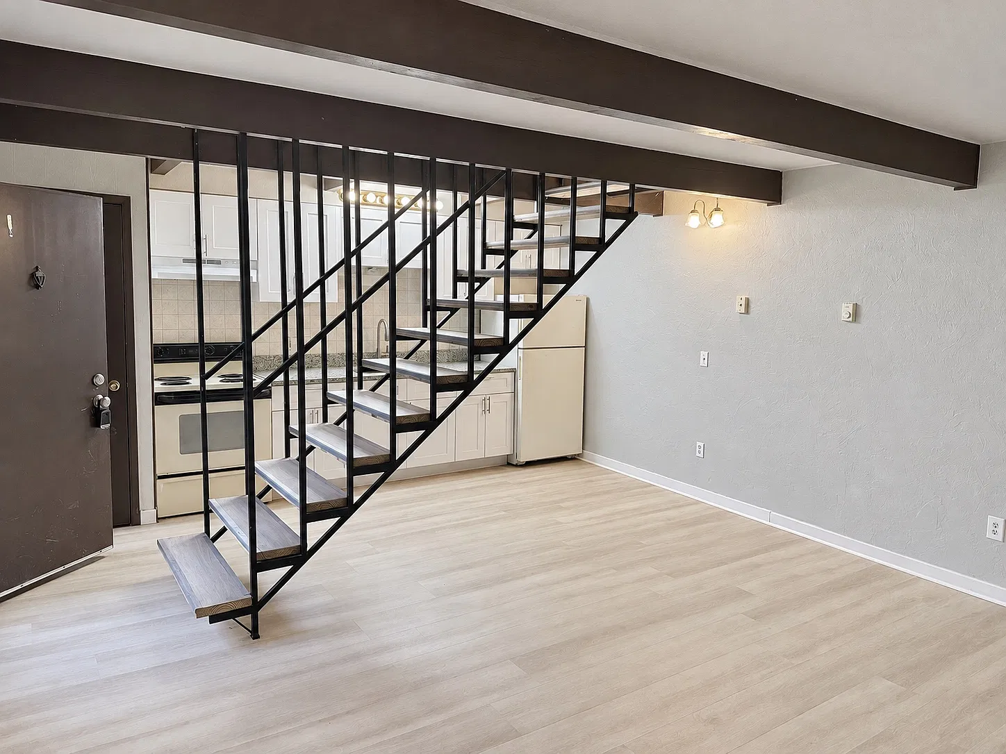 1 bed, 800 sqft, $1,261 — Photo 4