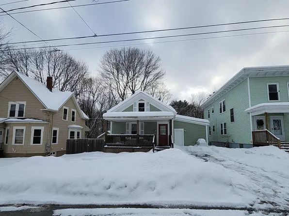 36 Davis Ave, Auburn, ME 04210