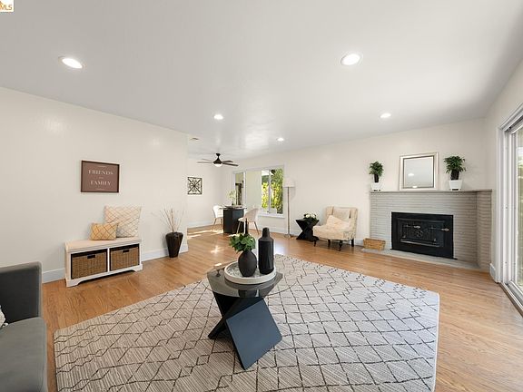 2nd image of 6501 Oakbrook Dr