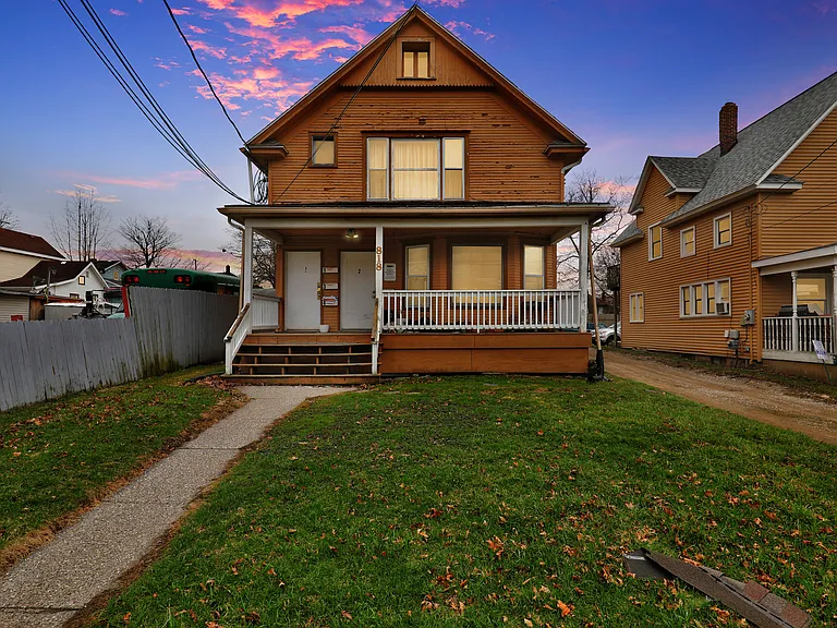 818 Vine St #3 — Photo 9