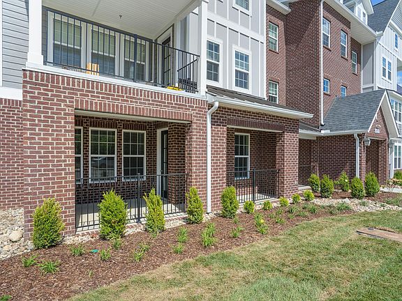 4th image of 2000 Shadow Green Dr #2103