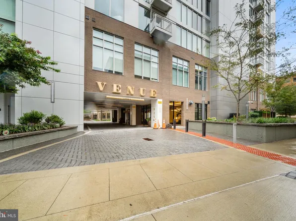 925 N Fairfax St #309, Alexandria, VA 22314