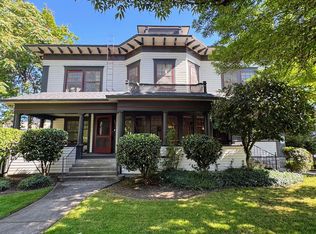 2 Bedroom Unit in the the old Beta Theta Pi Fraternity House near UofO Campus, Eugene, OR 97401