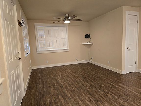 4th image of 3108 Grandview St #5