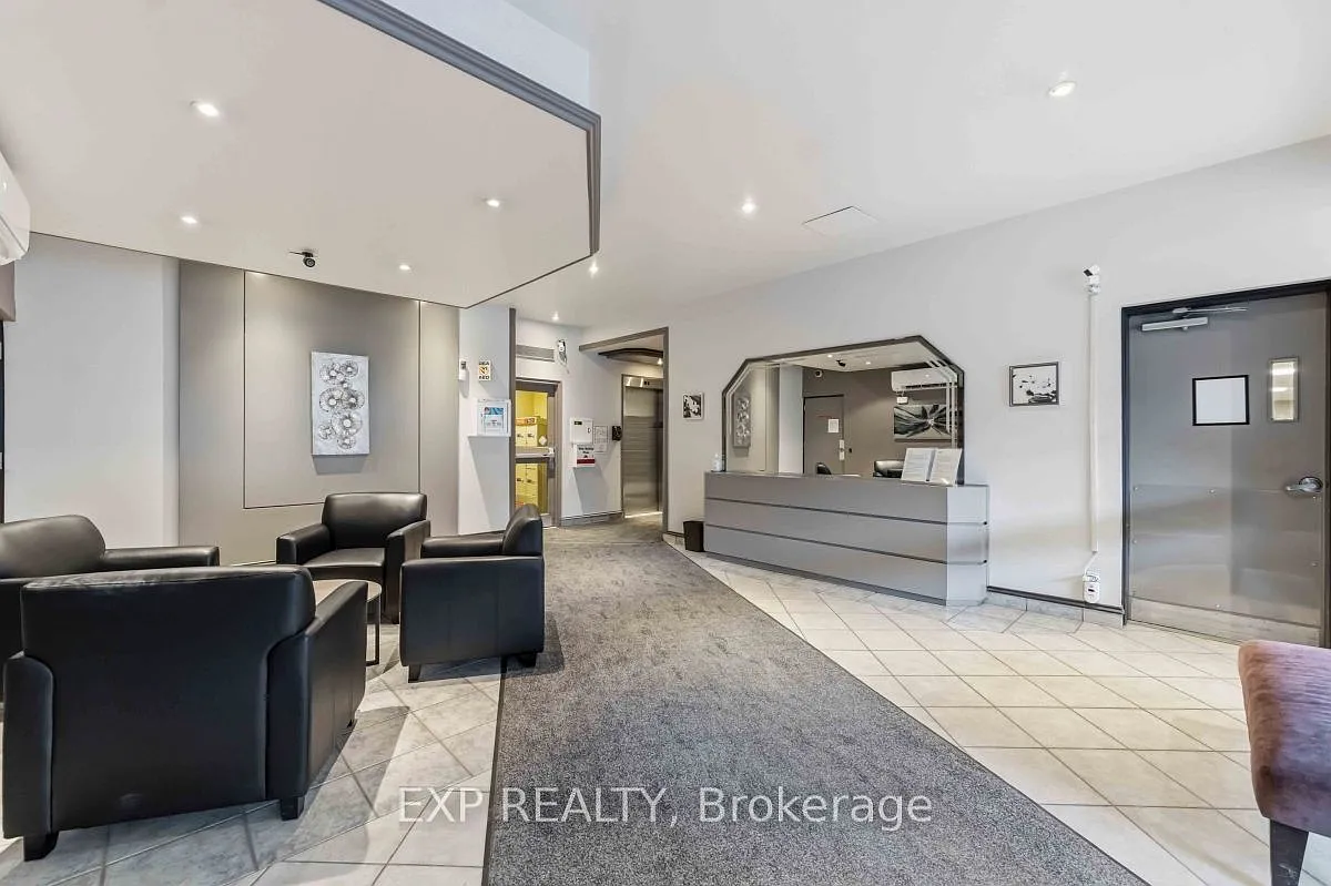 2 bed, $2,100 — Photo 2