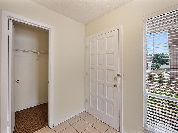 5th image of 4231 Oak Loop #51
