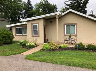 1372 N Grove Ave, Palatine, IL 60067