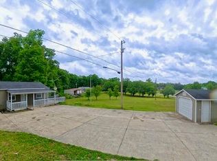 2831 E Williamsburg St, Whitley City, KY 42653