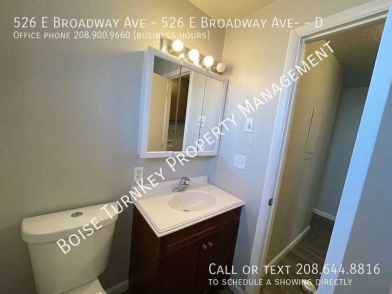 526 Broadway Ave #D — Photo 10