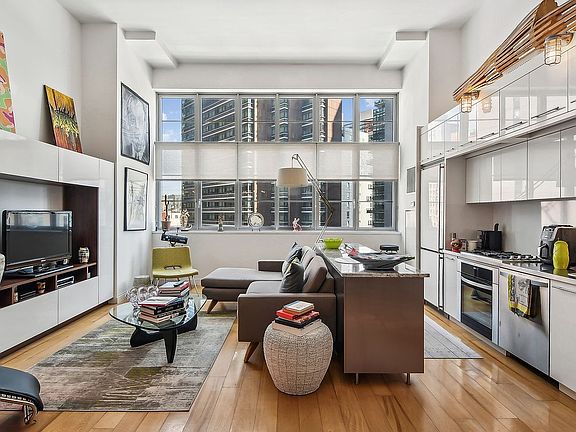 3rd image of 27-28 Thomson Ave #416