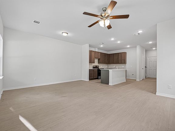 4th image of 9020 Madera Rd