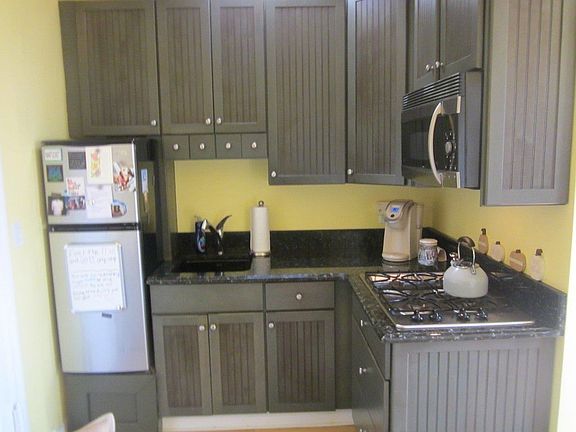 4th image of 310 W End Ave #17F