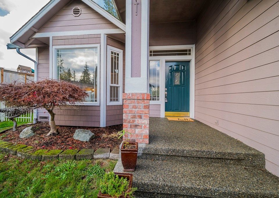 1st image of 1116 123rd Ave NE