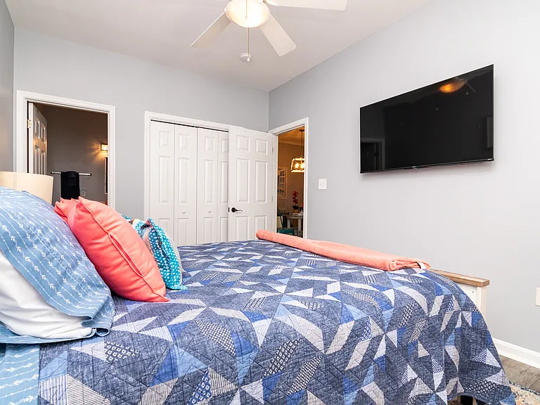 100 Cascade Ln #106 — Photo 11