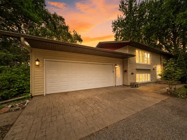 360 Sophia Ave, Hamburg, MN 55339