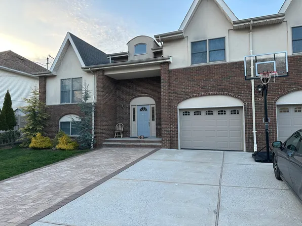 163 Uncas Ave, Staten Island, NY 10309