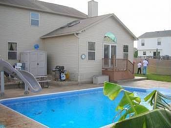 5th image of 488 Fox Run Dr