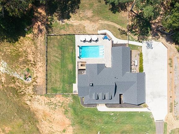 5th image of 1380 Cronic Town Rd