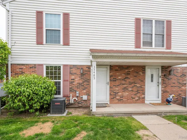 35485 Stillmeadow Ln, Clinton Township, MI 48035