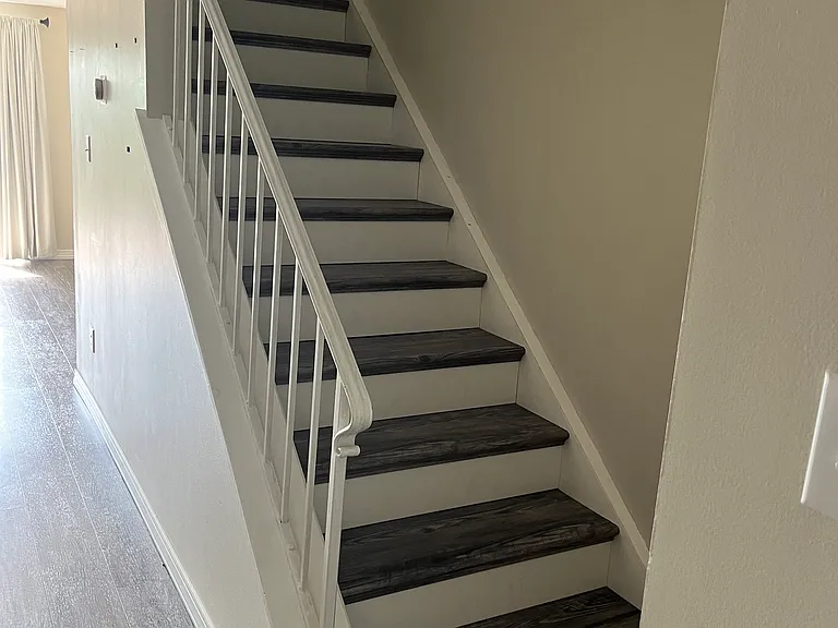 42 Chestnut Hls #42 — Photo 8
