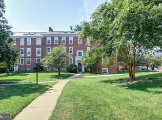 3872 Porter St NW APT D358, Washington, DC 20016