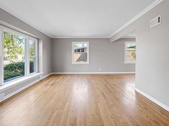 4th image of 7438 N Seneca ROAD