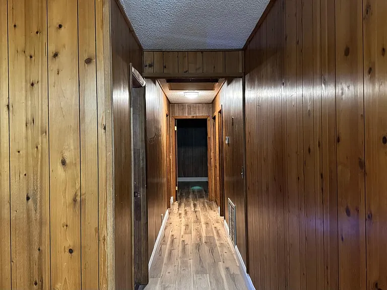 2565 Absher Rd — Photo 25
