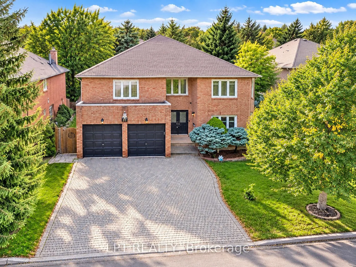 8 bed, $5,750 — Photo 1