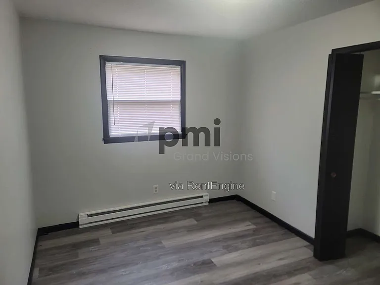 1301 Mitchem Dr #1 — Photo 11