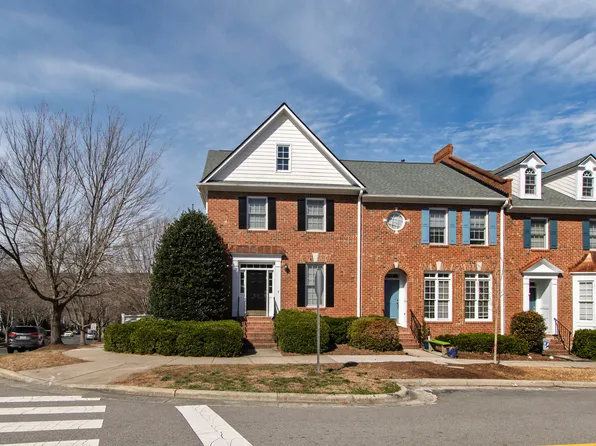 516 Copperline Dr, Chapel Hill, NC 27516