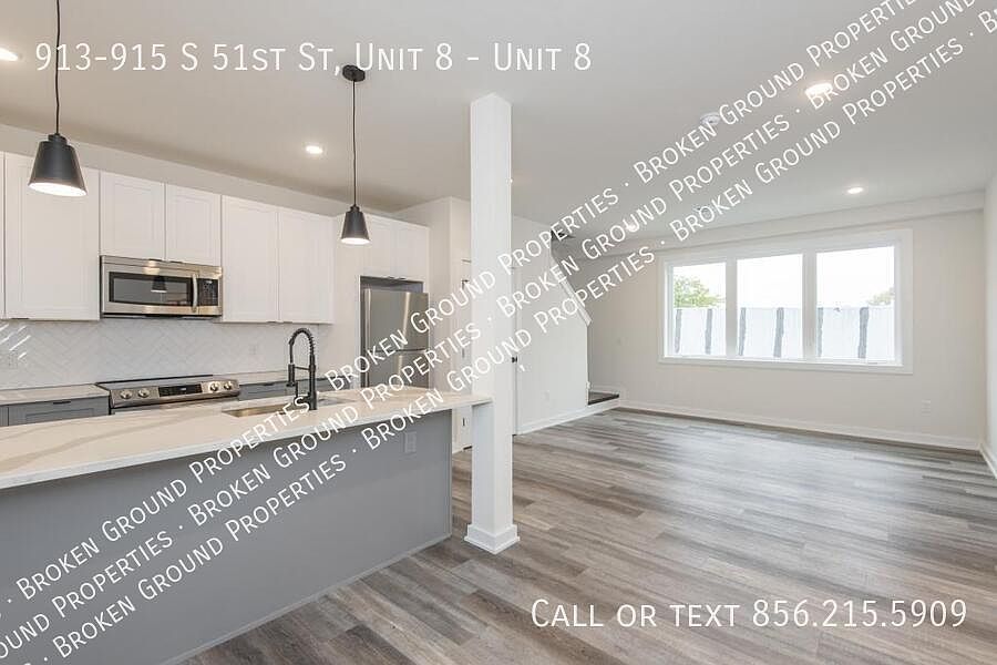 1st image of 913-915 S 51st St Unit 8
