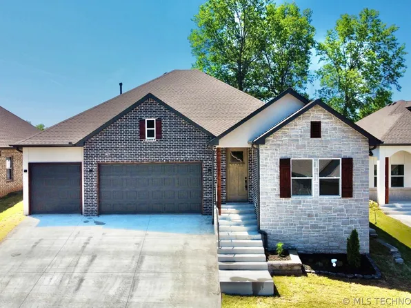 3307 Harbour Town Pl, Claremore, OK 74019