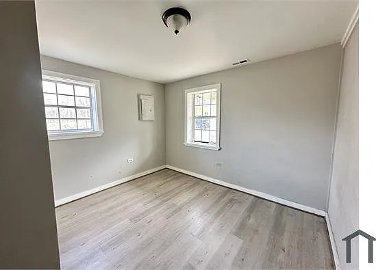 3 bed, 1000 sqft, $1,000 — Photo 4