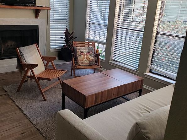 2706 Salado St APT 201